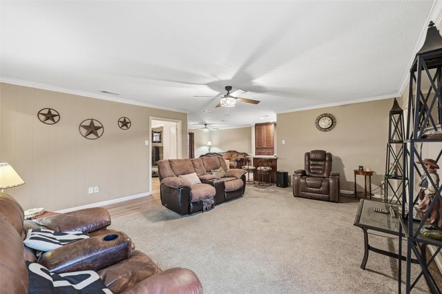 102 N Valley Street, Red Oak, TX 75154