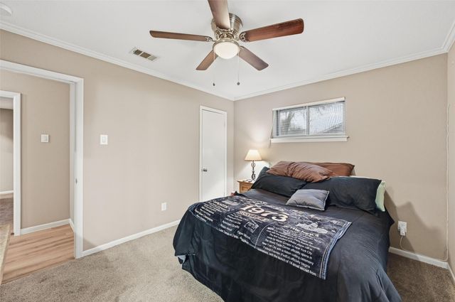 102 N Valley Street, Red Oak, TX 75154