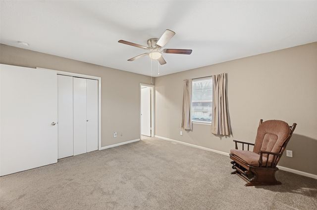 102 N Valley Street, Red Oak, TX 75154