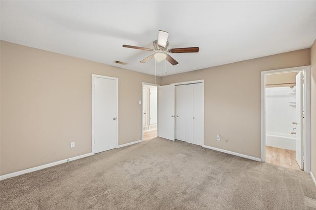 102 N Valley Street, Red Oak, TX 75154