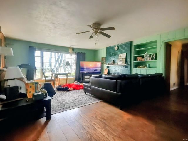120 Longwood Avenue, Anderson, IN 46011