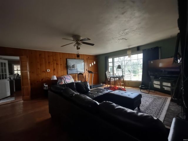 120 Longwood Avenue, Anderson, IN 46011