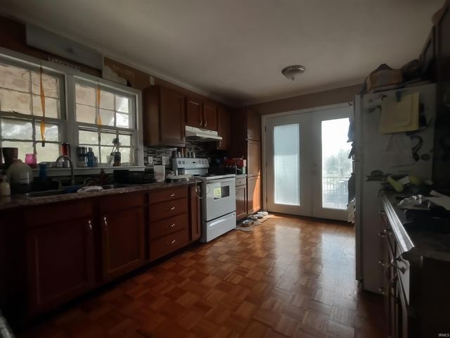 120 Longwood Avenue, Anderson, IN 46011