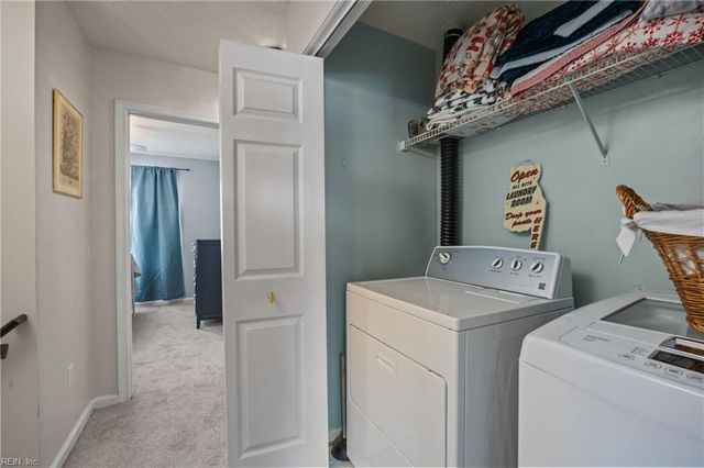 10 Old Pond CT, Hampton, VA 23666