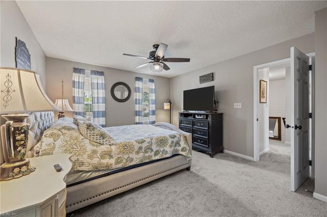 10 Old Pond CT, Hampton, VA 23666