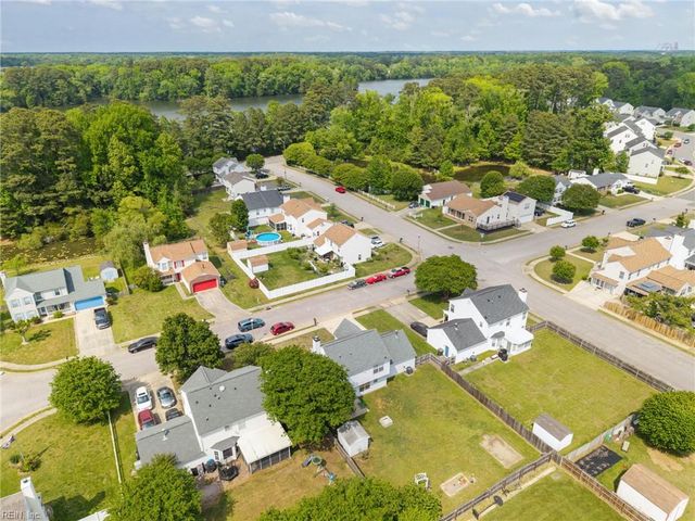 10 Old Pond CT, Hampton, VA 23666