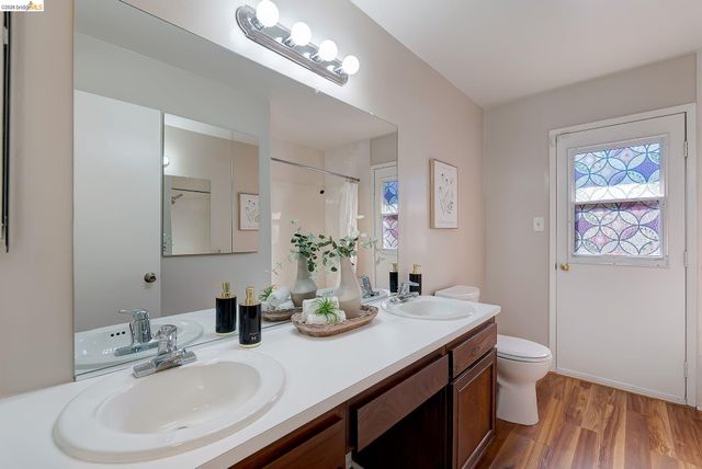 2651 Tamalpais Dr, Pinole, CA 94564