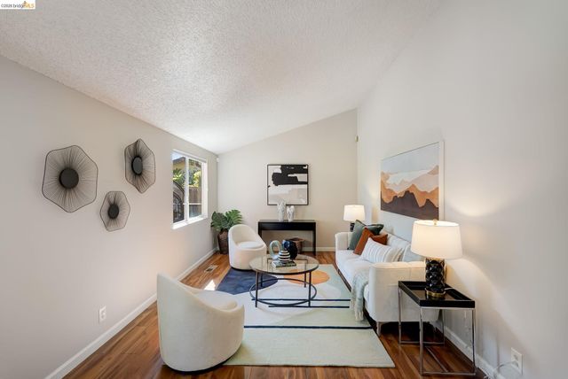 2651 Tamalpais Dr, Pinole, CA 94564