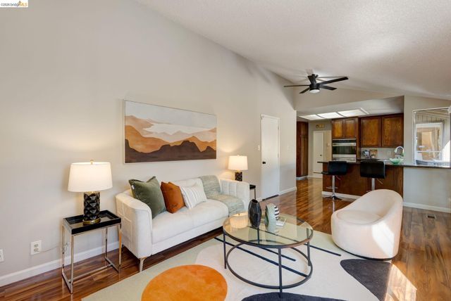 2651 Tamalpais Dr, Pinole, CA 94564