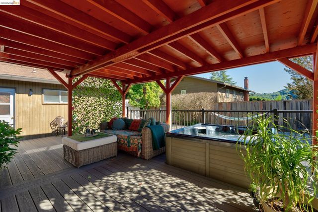 2651 Tamalpais Dr, Pinole, CA 94564