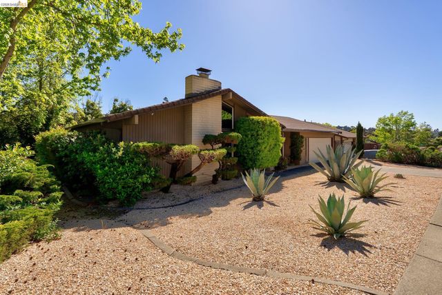 2651 Tamalpais Dr, Pinole, CA 94564