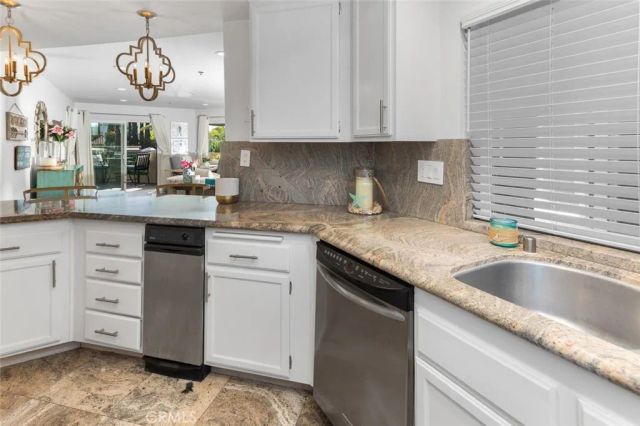 400 Lake 105, Huntington Beach, CA 92648