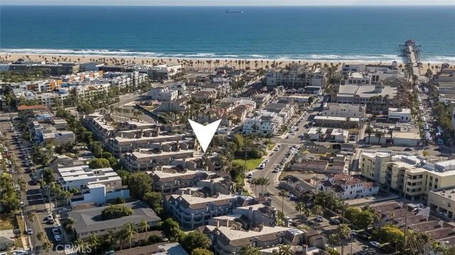 400 Lake 105, Huntington Beach, CA 92648