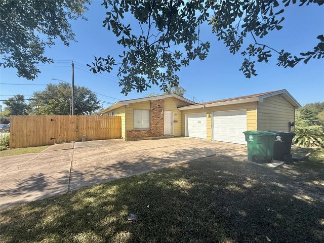 12842 Corpus Christi St, Houston, TX 77015
