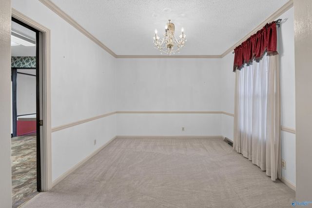 825 SE Harrisburg Drive, Huntsville, AL 35802