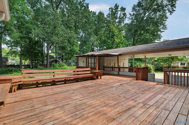 825 SE Harrisburg Drive, Huntsville, AL 35802