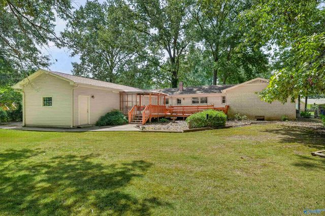 825 SE Harrisburg Drive, Huntsville, AL 35802