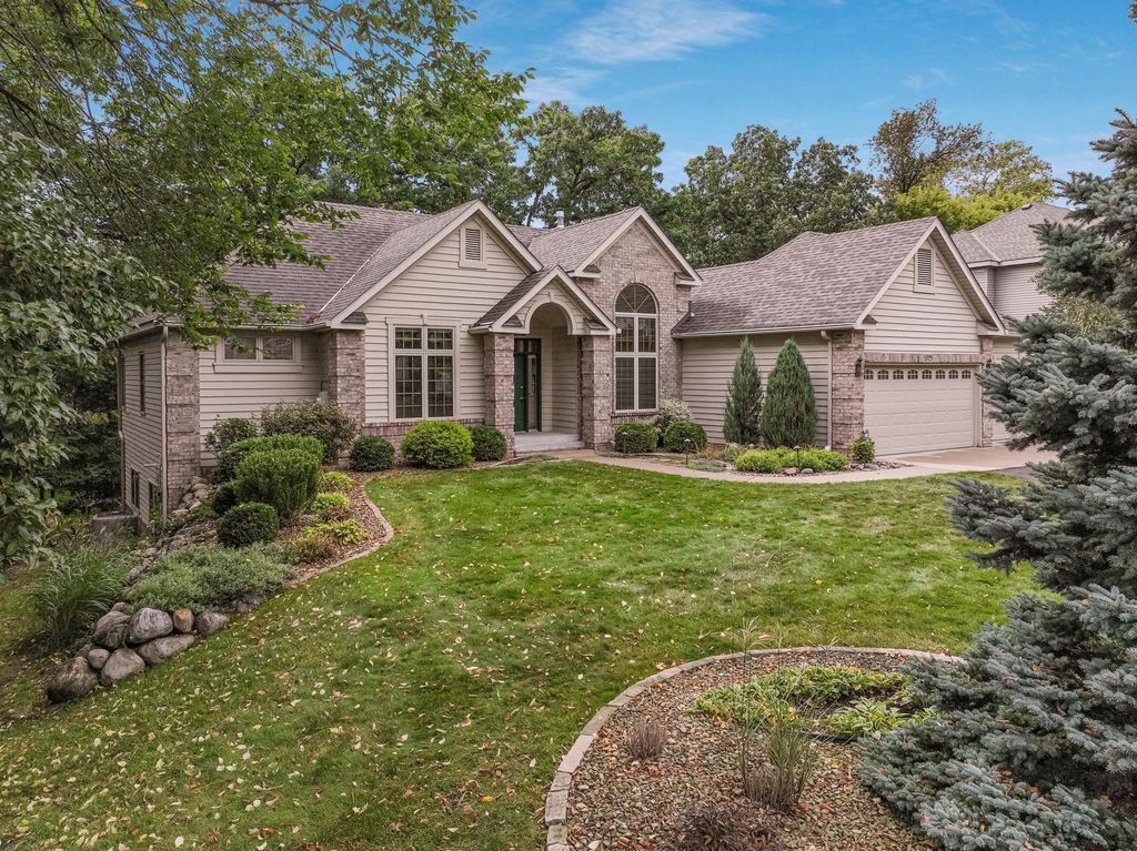 16825 Jackpine Trail, Lakeville, MN 55044