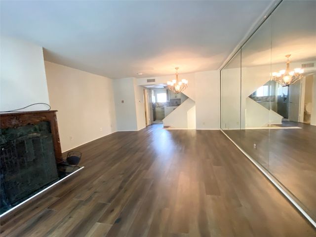 4505 N OCONNOR Road 1122, Irving, TX 75062