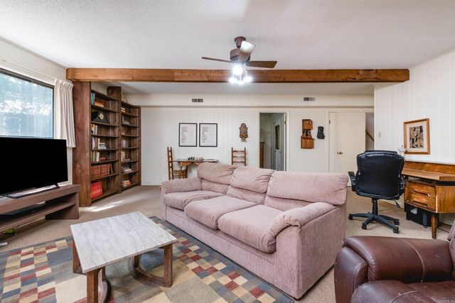 11 Barberry Lane, Little Rock, AR 72227
