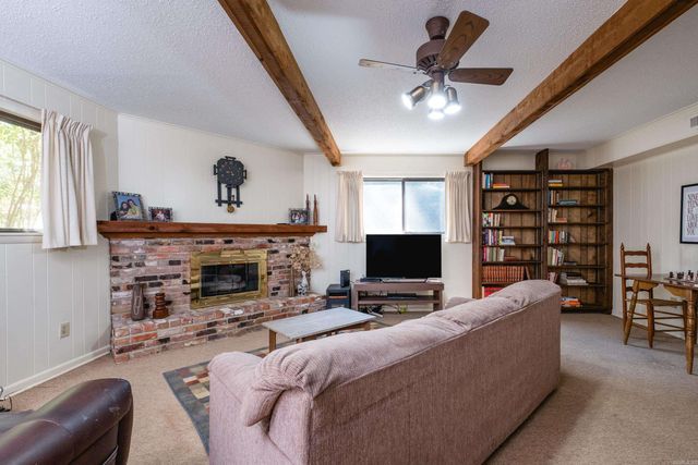 11 Barberry Lane, Little Rock, AR 72227