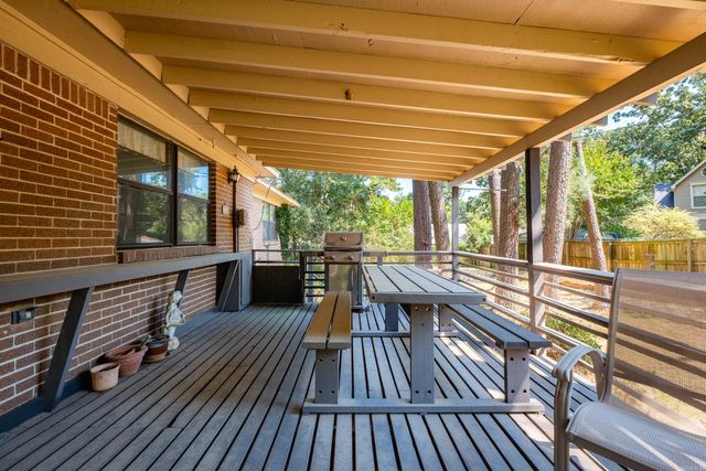 11 Barberry Lane, Little Rock, AR 72227