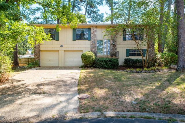 11 Barberry Lane, Little Rock, AR 72227