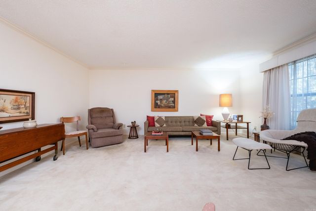 11 Barberry Lane, Little Rock, AR 72227