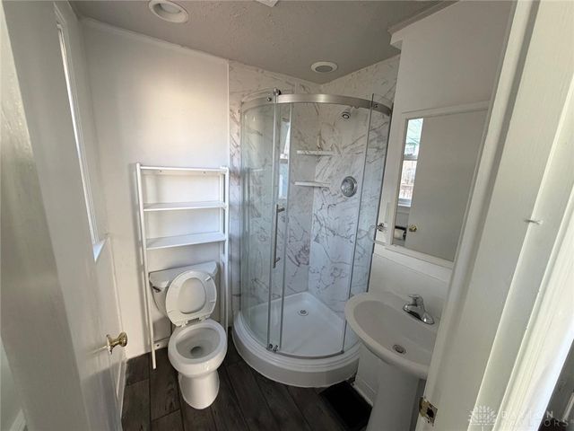 112 Valleyview Drive, Dayton, OH 45405