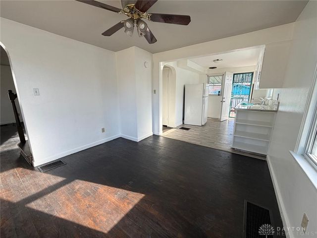 112 Valleyview Drive, Dayton, OH 45405