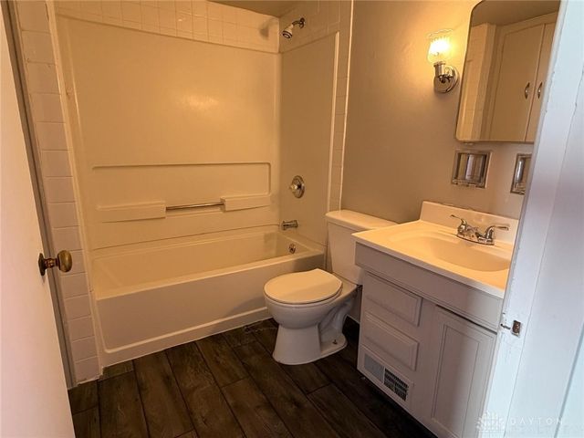 112 Valleyview Drive, Dayton, OH 45405