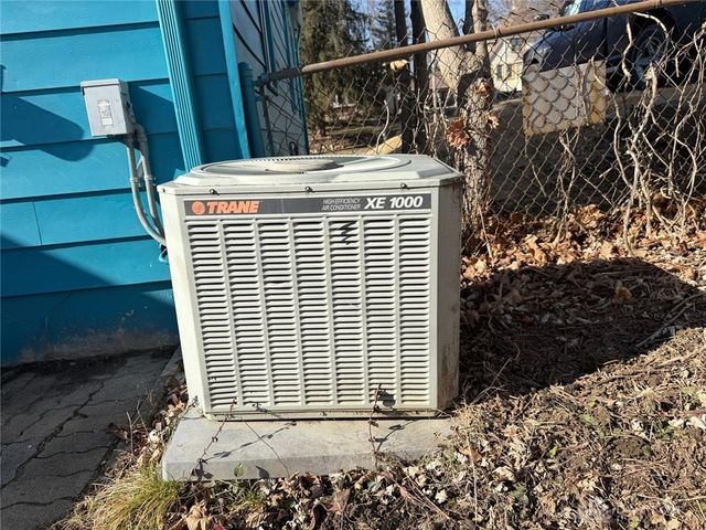 112 Valleyview Drive, Dayton, OH 45405