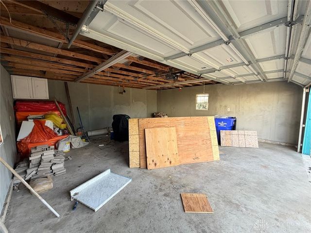 112 Valleyview Drive, Dayton, OH 45405