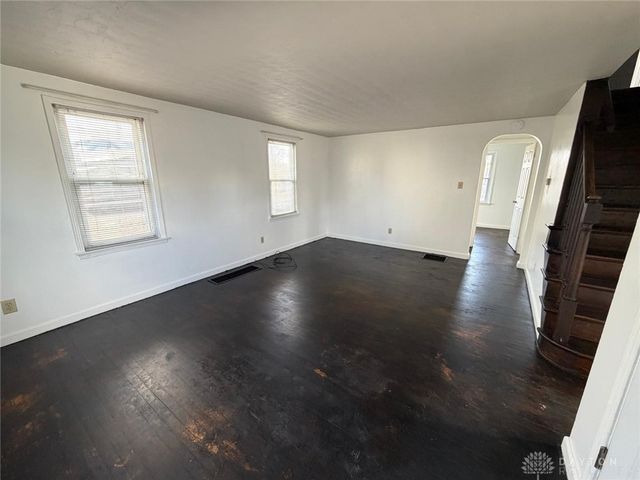 112 Valleyview Drive, Dayton, OH 45405