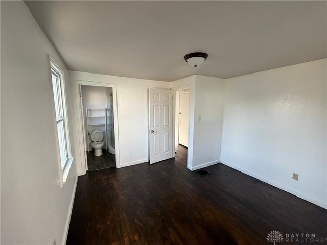 112 Valleyview Drive, Dayton, OH 45405