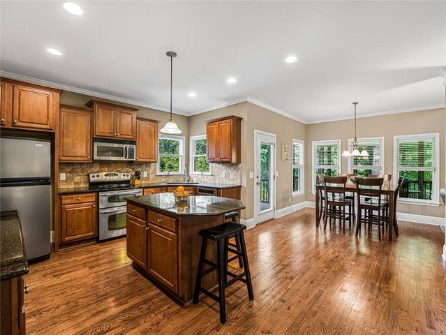 8970 Riverwood Lane, Gainesville, GA 30506