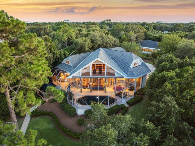 702 Beach Drive, Destin, FL 32541