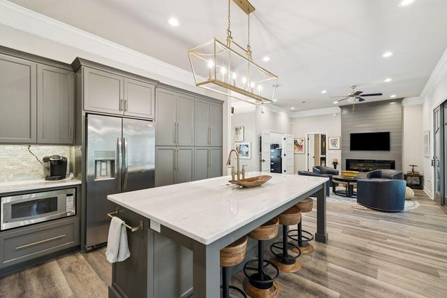 702 Beach Drive, Destin, FL 32541