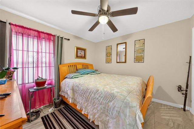 1127 AVENUE J, Haines City, FL 33844