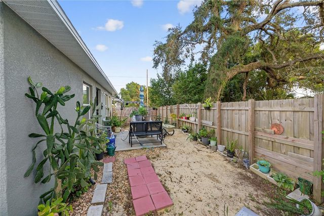 1127 AVENUE J, Haines City, FL 33844