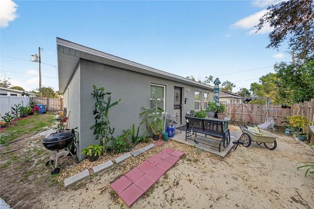 1127 AVENUE J, Haines City, FL 33844