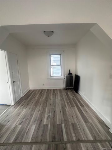 119 S 13th Avenue, Mount Vernon, NY 10550