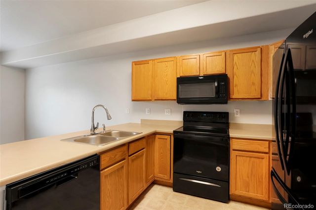 2143 Coronado Parkway 17D, Denver, CO 80229