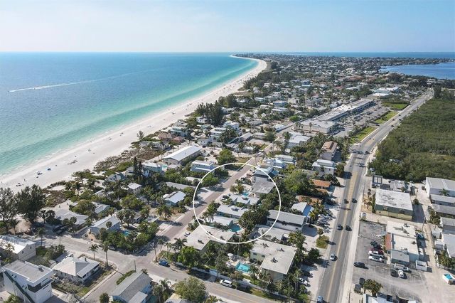 3007 AVENUE E A, Holmes Beach, FL 34217