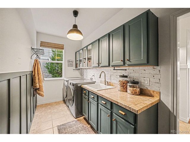 17853 W 77th Ln, Arvada, CO 80007