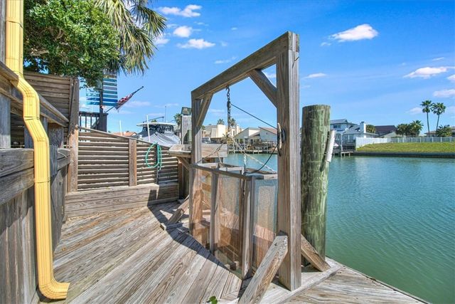 320 Bahia Mar, Port Aransas, TX 78373