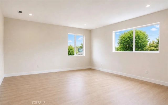 8410 Noble, North Hills, CA 91343