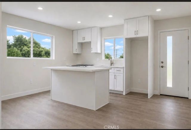 8410 Noble, North Hills, CA 91343
