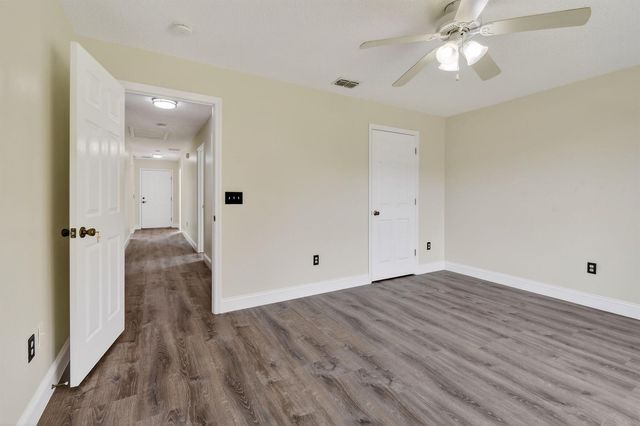 1714 SE Aneci Street, Port St. Lucie, FL 34983