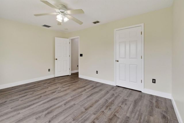 1714 SE Aneci Street, Port St. Lucie, FL 34983